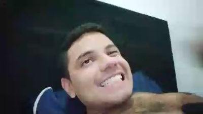 thiaguito200 live cam on Cam4