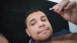 thiaguito200 live cam on Cam4