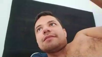 thiaguito200 live cam on Cam4