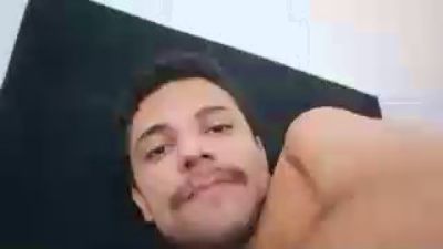 thiaguito200 live cam on Cam4