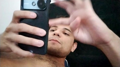 thiaguito200 live cam on Cam4