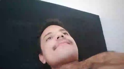 thiaguito200 live cam on Cam4