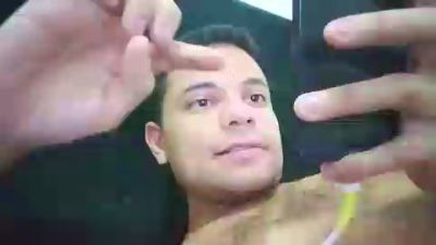 thiaguito200 live cam on Cam4