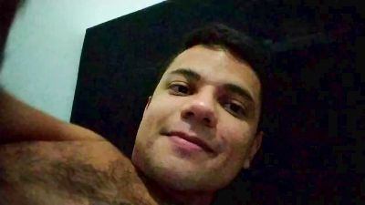 thiaguito200 live cam on Cam4