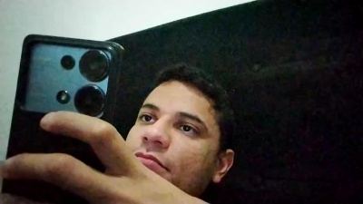 thiaguito200 live cam on Cam4