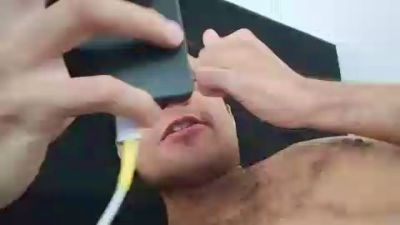 thiaguito200 live cam on Cam4