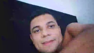 thiaguito200 live cam on Cam4