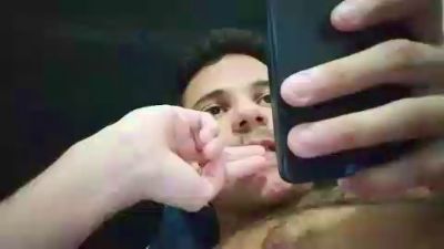 thiaguito200 live cam on Cam4