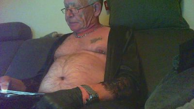 thieschris1 live cam on Cam4