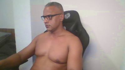 thom34sp live cam on Cam4