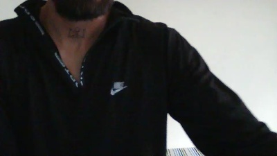 thomas2wood live cam on Cam4