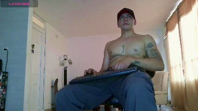 thomasjons_2 live cam on Cam4