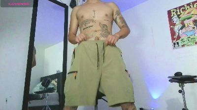 thomasjons_2 live cam on Cam4
