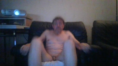 thomazeau1 live cam on Cam4