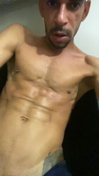 tiago7181 live cam on Cam4