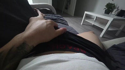 tiaguituhh live cam on Cam4