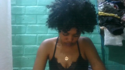 tiana31 live cam on Cam4