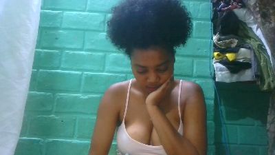 tiana31 live cam on Cam4