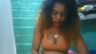 tiana31 live cam on Cam4