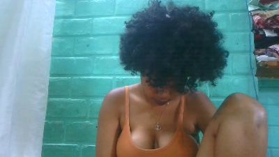 tiana31 live cam on Cam4
