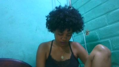 tiana31 live cam on Cam4