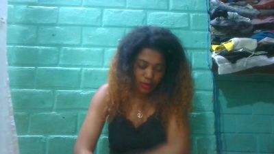 tiana31 live cam on Cam4