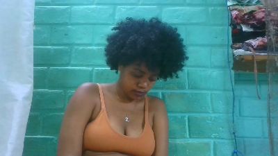 tiana31 live cam on Cam4