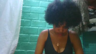 tiana31 live cam on Cam4