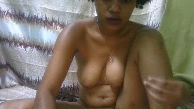 tiana31 live cam on Cam4