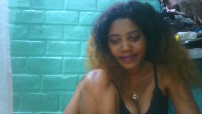 tiana31 live cam on Cam4
