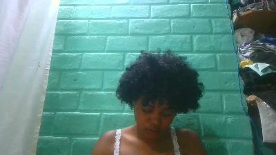 tiana31 live cam on Cam4