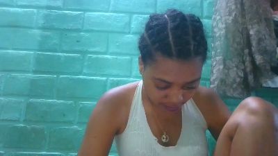tiana31 live cam on Cam4
