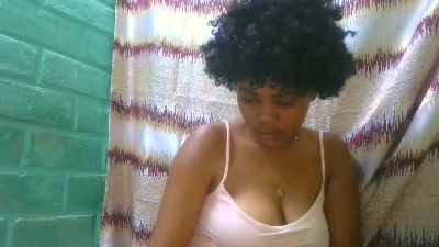 tiana31 live cam on Cam4