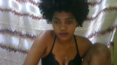 tiana31 live cam on Cam4