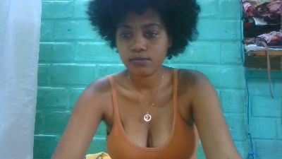 tiana31 live cam on Cam4