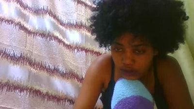 tiana31 live cam on Cam4