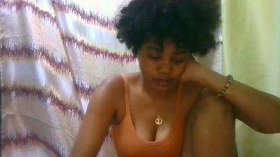 tiana31 live cam on Cam4