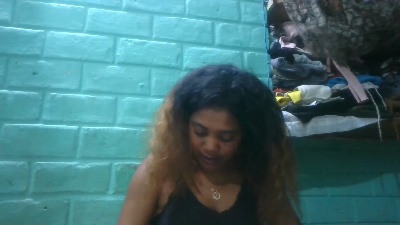 tiana31 live cam on Cam4