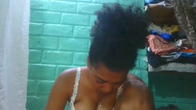 tiana31 live cam on Cam4