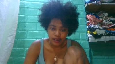 tiana31 live cam on Cam4