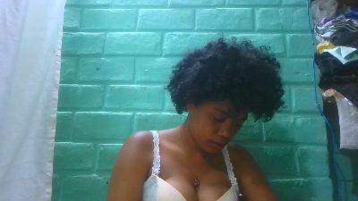 tiana31 live cam on Cam4