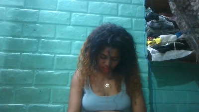 tiana31 live cam on Cam4