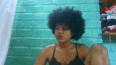 tiana31 live cam on Cam4