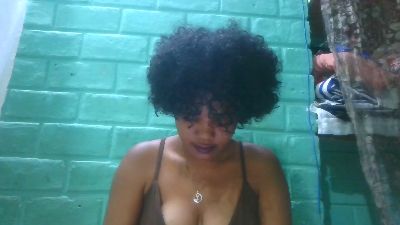 tiana31 live cam on Cam4