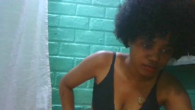 tiana31 live cam on Cam4