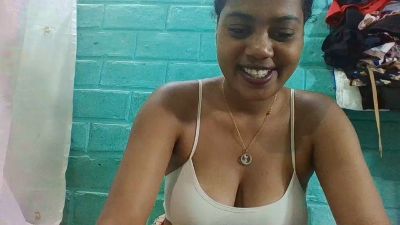 tiana31 live cam on Cam4