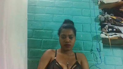 tiana31 live cam on Cam4