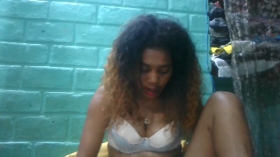 tiana31 live cam on Cam4