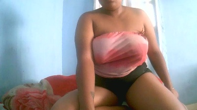 tifanie01 live cam on Cam4