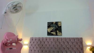 tiffany_ray_ live cam on Cam4